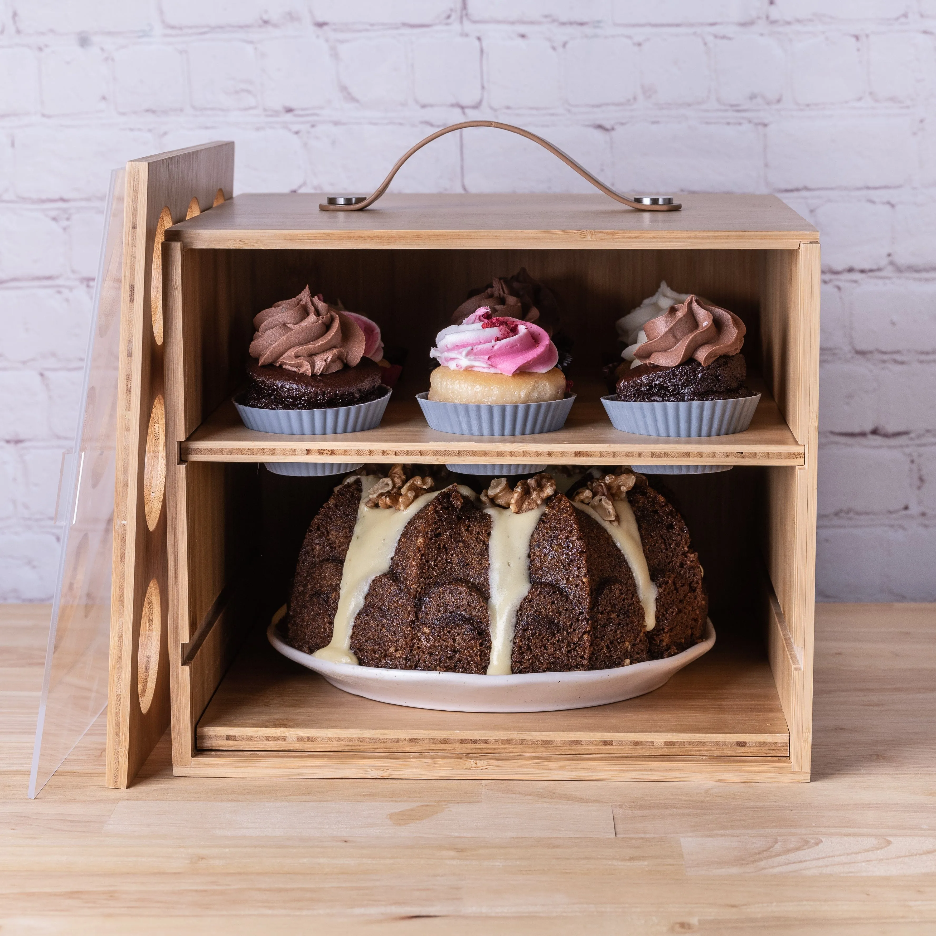 Bamboo Cake Carrier