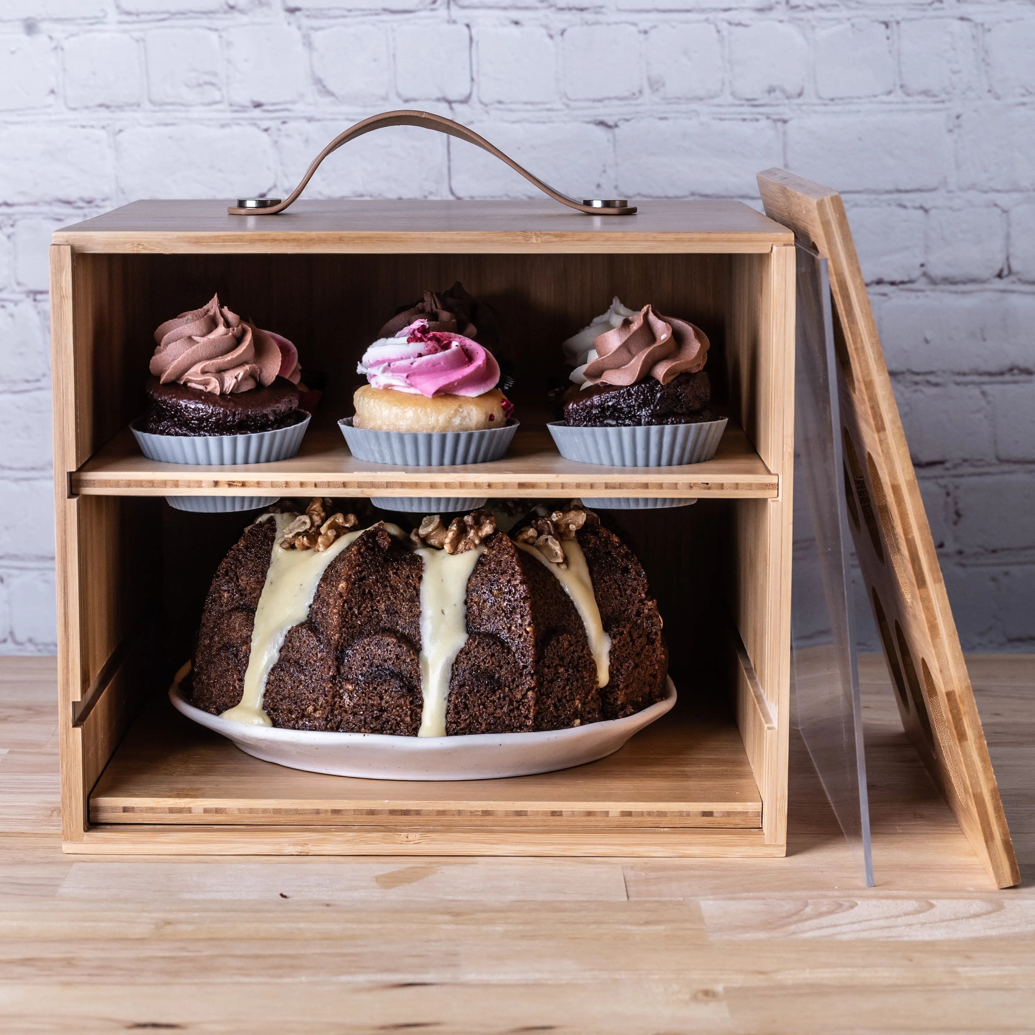 Bamboo Cake Carrier