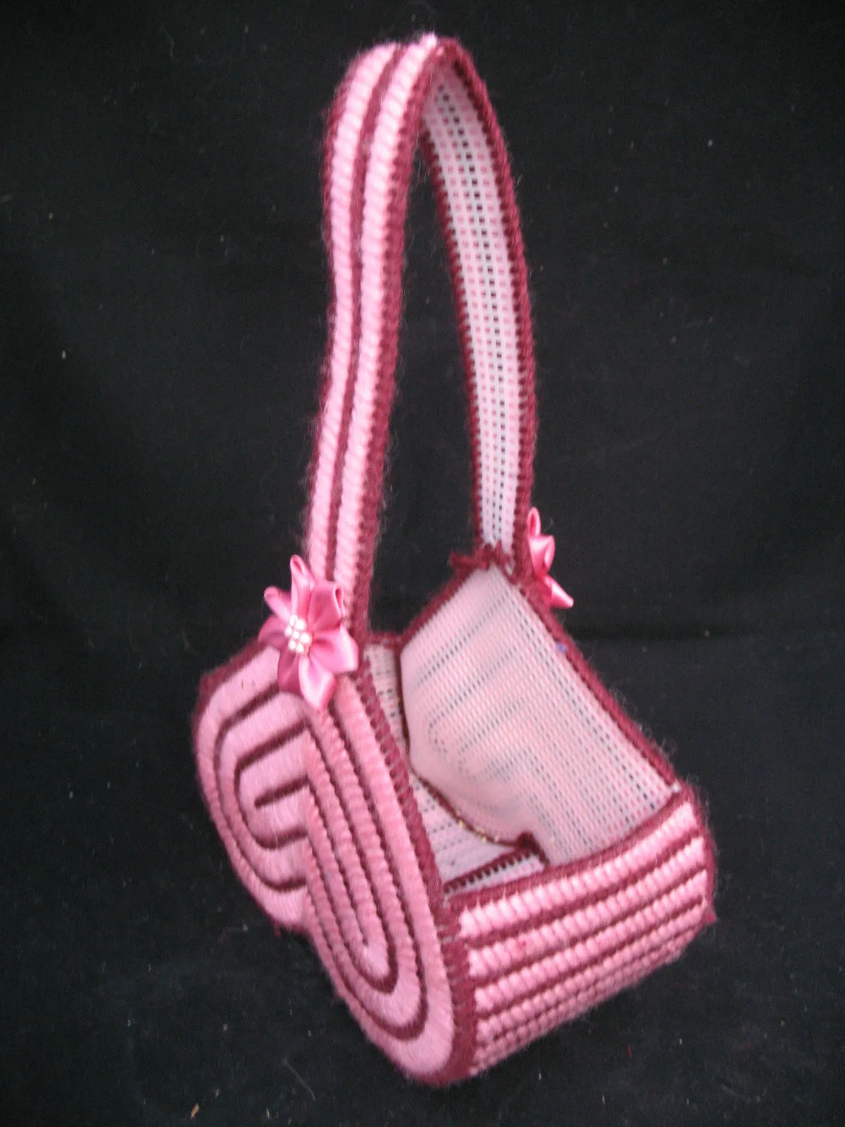 HANDMADE Craft PINK RED Maroon STRIPE STRIPED HEART HEARTS VALENTINE VALENTINES DAY GIFT BASKET CONTAINERS BASKETS