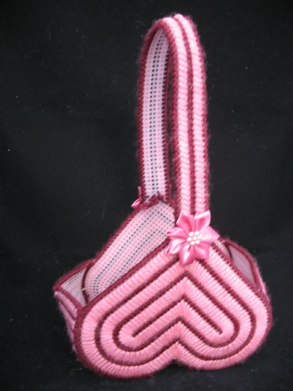 HANDMADE Craft PINK RED Maroon STRIPE STRIPED HEART HEARTS VALENTINE VALENTINES DAY GIFT BASKET CONTAINERS BASKETS