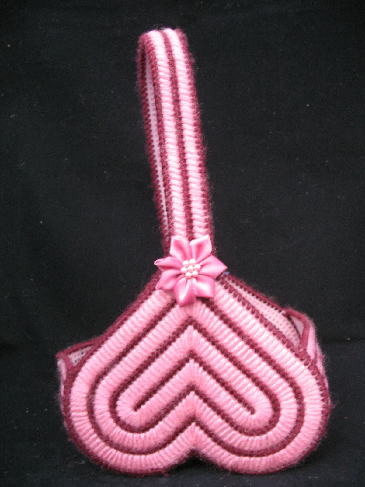 HANDMADE Craft PINK RED Maroon STRIPE STRIPED HEART HEARTS VALENTINE VALENTINES DAY GIFT BASKET CONTAINERS BASKETS
