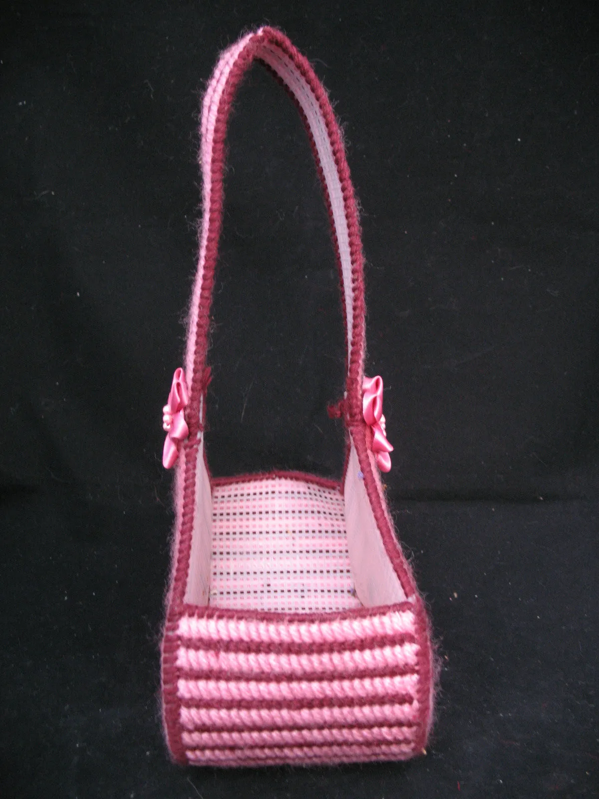 HANDMADE Craft PINK RED Maroon STRIPE STRIPED HEART HEARTS VALENTINE VALENTINES DAY GIFT BASKET CONTAINERS BASKETS